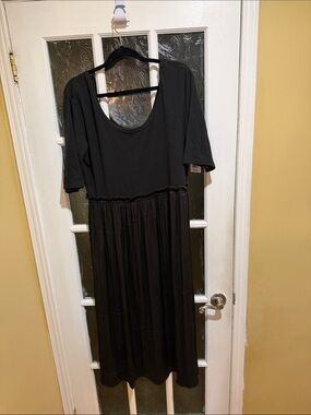 George Black Scoop-Neck Midi Dress